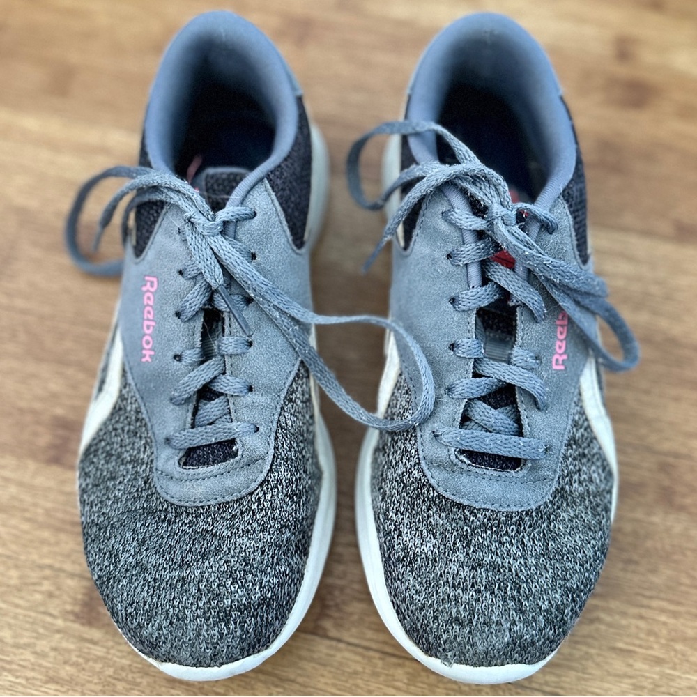 Reebok women shoes size 6 gray
